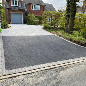A picture of tarmac driveway - 79