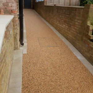 A picture of resin bound driveway - 1